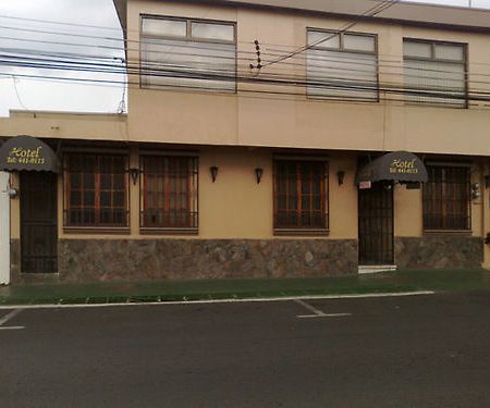 Charly S Place Hotel Alajuela Exterior foto